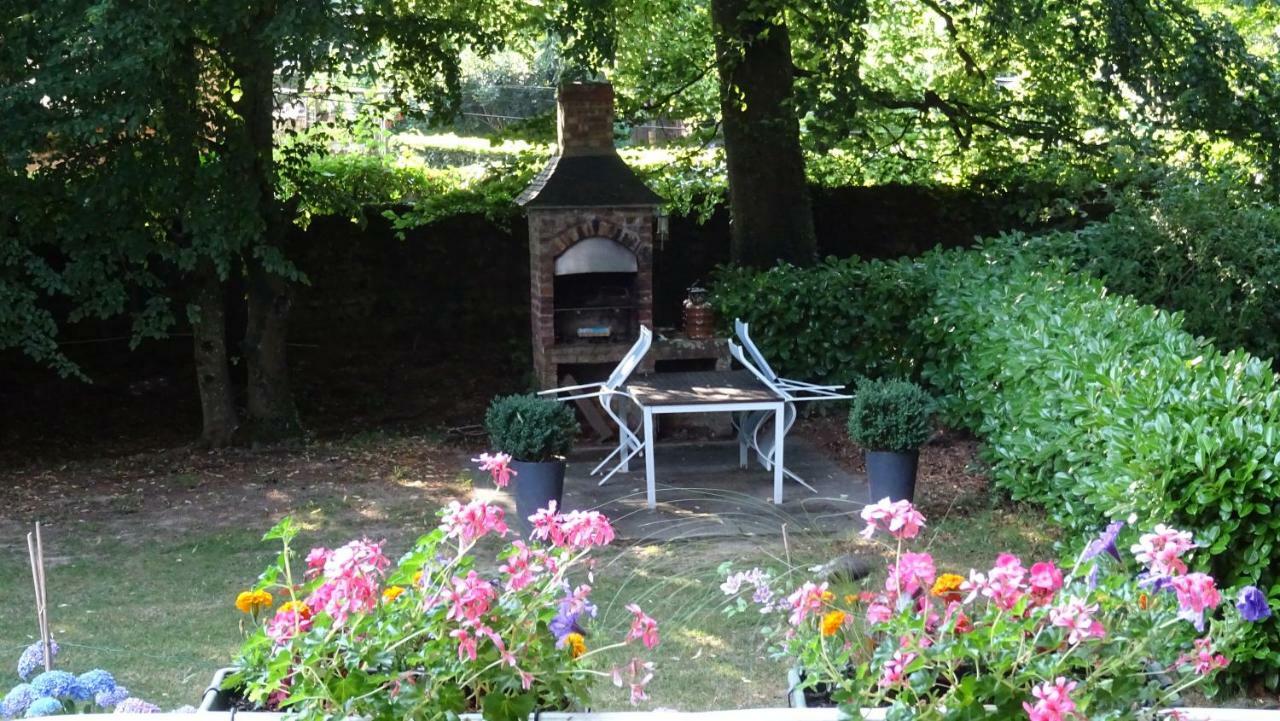 Le Glycine A Manoir Sainte Cecile Apartment Juvigny-Val-d'Andaine Ngoại thất bức ảnh
